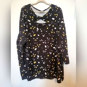 4 for $25✨2 Dye 4 super soft tunic top long sleeve knotted keyhole neck size 3X